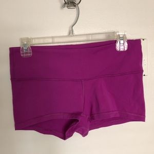 LIKE NEW Lululemon Boogie shorts